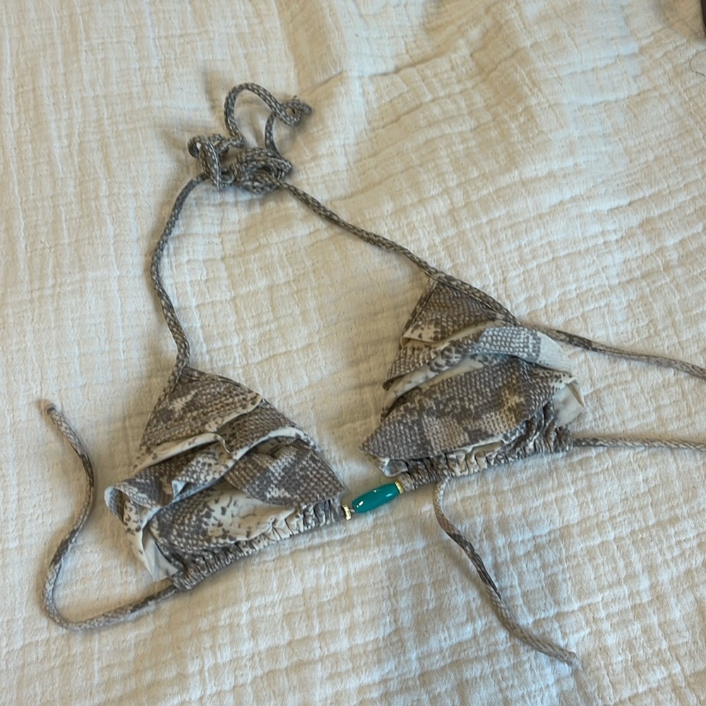 Vix snakeskin bikini top